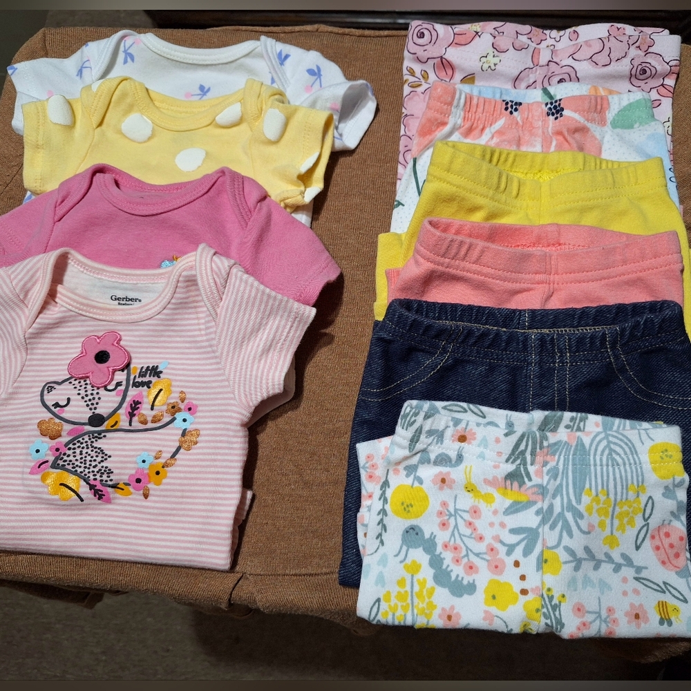 CARTERS Baby Clothing Set Size NB